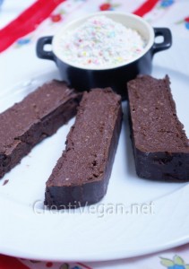 turrón vegano de trufa con dátiles