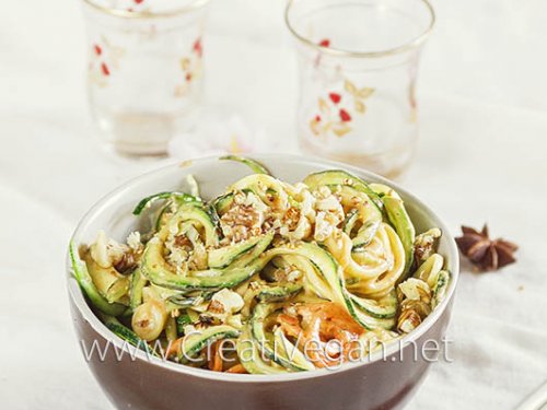 Noodles de calabacín con langostinos al estilo asiático - Blog de  Claudia&Julia